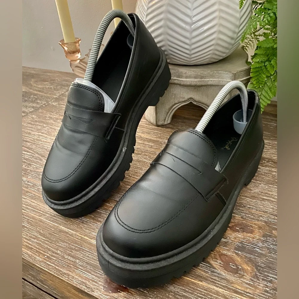 Qupid Chunky Platform Lug‎ Sole Black Shoes Women’s 41